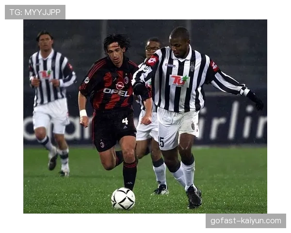 意大利杯半决赛首回合：佛罗伦萨1-0尤文图斯，小基耶萨制胜球